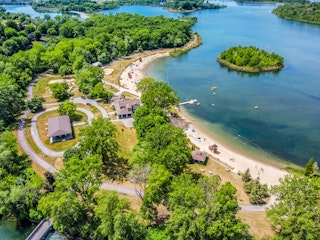 COMM 2021 CR Deny Cardinal Plage Parc regional des Iles de Saint Timothee Vue aerienne Drone 5