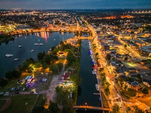 COMM 2023 DENY CARDINAL PHOTO CENTRE VILLE DRONE SOIREE 5