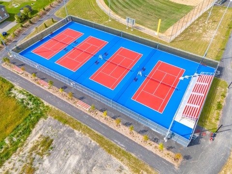 Vue aérienne terrain de Tennis parc Multisport