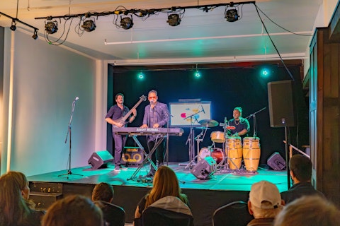 COMM 2025 CR Thomas Cadieux Reouverture Factrie 32 Copie