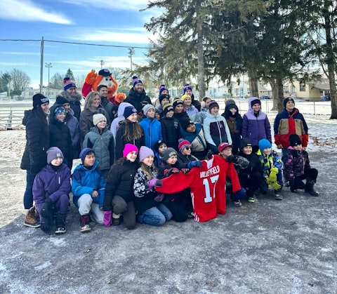 COMM 2025 annonce patinoire eleves