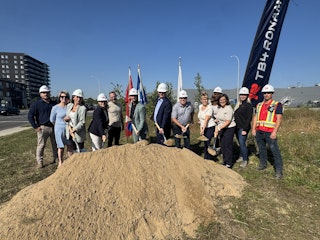 COMM 2025 pelletee de terre unitaines terrain 43