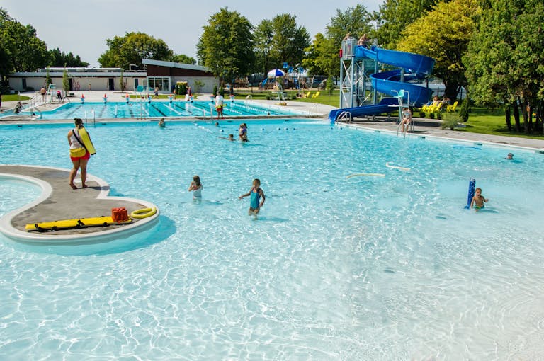 Piscine extérieure Ville de SalaberrydeValleyfield